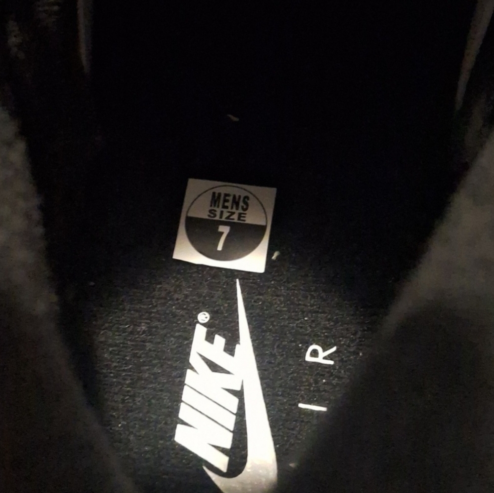 Air Jordan Retro 2 "Python" - Picture 2 of 3